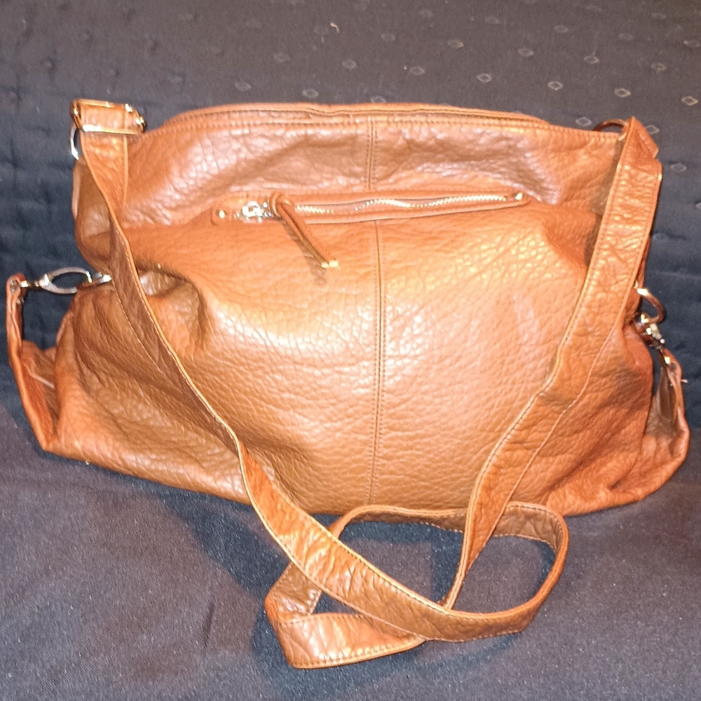 Brown Leather Lrg Hobo Style Crossbody By. Candies